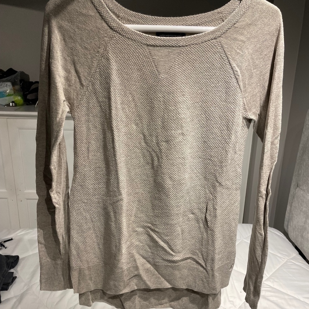 American Eagle Women’s Lightweight Sweater